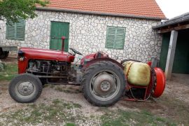 PRODAJA kuća sa bazenom Nadin, 339 m2, imanje 45922 m2, Benkovac, Casa