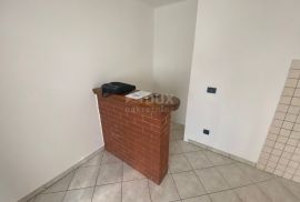 RIJEKA, VIŠKOVO, MARČELJI - stan 70 m2 u prizemlju s terasom + 4 parkirna mjesta! PRILIKA!, Viškovo, Appartement