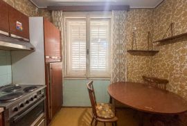 RIJEKA, DONJA VEŽICA -2SKL, 2.kat, novija fasada, Rijeka, Apartamento