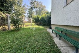 LAŠČINA, TROSOBAN STAN ZA NAJAM + PARKING + VRT, Maksimir, Apartamento