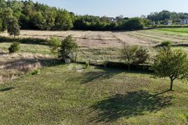 Zemljište u srcu prirode, samo nekoliko minuta od Labina, Labin, Terrain