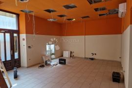 Rijeka centar, ulični lokal 105 m2, Rijeka, Propriedade comercial