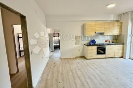 STAN DUBRAVA- SMJEŠTAJ ZA 20 OSOBA, Gornja Dubrava, Appartement