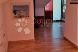 APARTMAN MALINSKA SA POGLEDOM NA MORE, Malinska-Dubašnica, Appartement