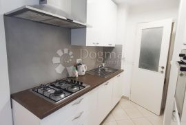 KANTRIDA, STAN 100m OD MORA, Rijeka, Appartment