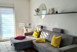 Zagreb, Vrapče, prekrasan trosoban stan 67 m2 s vrtom, Zagreb, Appartement