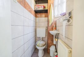 STAN, PRODAJA, KARLOVAC, 128 m2, 4-soban + 635 m2 vrta, Karlovac, Appartement