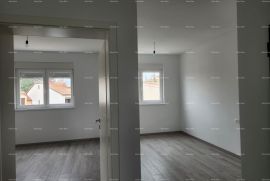 Stan Pula, Valdebek, nova , manja stambena zgrada. Apartman , cijela etaža., Pula, Appartamento