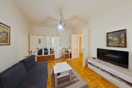 Četverosoban stan 77m2 (90m2), Centar, Sarajevo Centar, Appartement