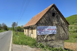 OROVAC ( Otočac ) kuća prizemnica, pomoćna zgrada, vrt, oranica, Otočac, House