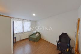 Dvosoban stan sa baštom 58m2+25m2, Dobrinja, Sarajevo Novi Grad, Flat