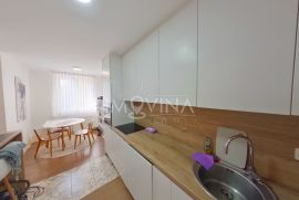 Dvosoban stan sa baštom 58m2+25m2, Dobrinja, Sarajevo Novi Grad, Διαμέρισμα