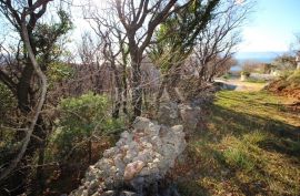 NOVI VINODOLSKI, POVILE - Građevinsko zemljište udaljeno 190m od plaže, Novi Vinodolski, Terreno