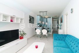 Žnjan - trosoban stan na odličnoj lokaciji dostupan od listopada 2024., Split, Appartamento