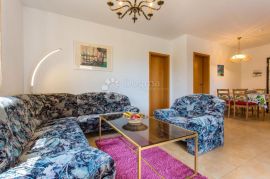 APARTMAN S TERASOM - OTOK KRK, Dobrinj, Stan