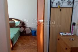 Vojak, solidan stan na dobroj lokaciji, Rijeka, Appartement