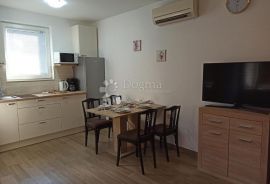 MALINSKA - APARTMANSKA KUĆA SA 6 APARTMANA, Malinska-Dubašnica, Kuća