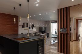 MALINSKA APARTMAN SA BAZENOM 80M OD MORA!, Malinska-Dubašnica, Appartamento