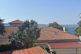 CRIKVENICA- Etaža prekrasne vile blizu mora, Crikvenica, Flat