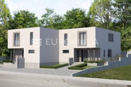 Istra, Labin - četverosoban stan B u kvalitetnoj duplex kući novogradnje s vrtom, NKP 136.50 m2, Labin, Διαμέρισμα