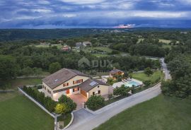 ISTRA, SVETI PETAR U ŠUMI - Kuća s bazenom na prostranoj okućnici, Sveti Petar U Šumi, House