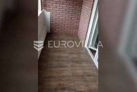 Istra, Pazin, potpuno renoviran dvosoban stan NKP 36 m2, Pazin, Apartamento