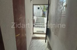 Zemun polje, Franje Krča, 2.5 stan na prodaju, Zemun, Apartamento