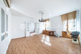 Zagreb, Vlaška ulica, prekrasan građanski peterosoban stan 150 m2, Zagreb, Flat