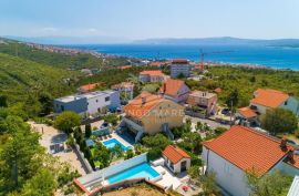 Crikvenica, Kuća s bazenom za turizam, pogled na more, prodaja!, Crikvenica, Ev