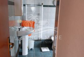 N.Vinodolski, Stan 103m2, vrt, pogled na more!, Novi Vinodolski, Appartment