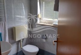 N.Vinodolski, Stan 103m2, vrt, pogled na more!, Novi Vinodolski, Appartment