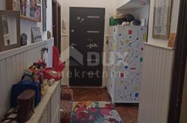 ISTRA, PULA Stan na rivi u austrougarskoj zgradi 99 m2 - VELIKA TERASA!!, Pula, Wohnung