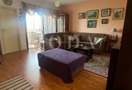 Malinska - apartman na prvom katu blizu plaže, Malinska-Dubašnica, Daire