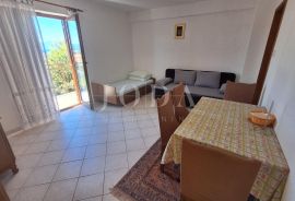 Otok Krk, Malinska, apartmanska kuća s pogledom na more, Malinska-Dubašnica, Casa