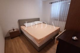 Otok Krk, Malinska, apartmanska kuća s pogledom na more, Malinska-Dubašnica, Casa