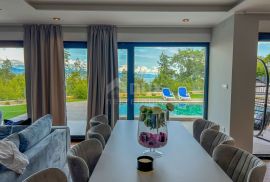 OPATIJA, LOVRAN - novonamještena moderna vila 400m2 s bazenom blizu Opatije, panoramski pogled na more, Opatija - Okolica, Famiglia