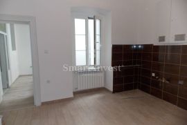 CENTAR, iznajmljuje se poslovni prostor od 133 m2, Rijeka, Commercial property