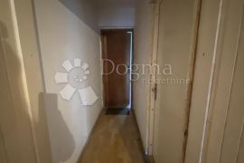 Zemljište s dvije kuće u centru Varaždina, Varaždin, House