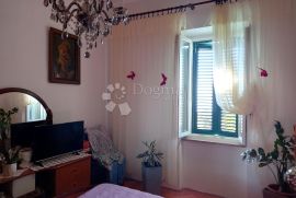 Belveder, praktičan stan na odličnoj lokaciji, Rijeka, Appartement