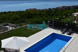 Villa u Crikvenici sa panoramskim pogledom, Crikvenica, Дом