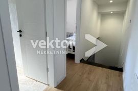 Matulji, 120m2, dvoetažni stan s okućnicom, novogradnja, Matulji, Appartement