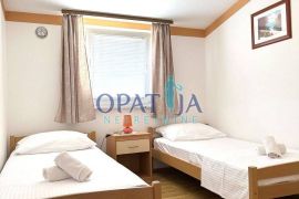 Vir, 300m od plaže, trosobni apartman, Vir, Appartamento