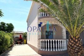 Vir, 300m od plaže, trosobni apartman, Vir, Kвартира