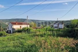 ISTRA, PIĆAN - Građevinsko zemljište s lijepim pogledom, Pićan, Arazi