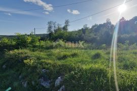 ISTRA, PIĆAN - Građevinsko zemljište s lijepim pogledom, Pićan, Terrain