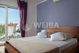 Istra, Medulin, vila sa 4 spavaće sobe na odličnoj lokaciji, blizu plaže, Medulin, بيت