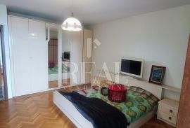 Lovran stan 122m2 građevinski teren,okućnica, garaža !, Lovran, Apartamento