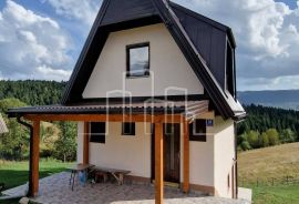 Vikendica renovirana Pale 1200m2 okućnice prodaja, Maison