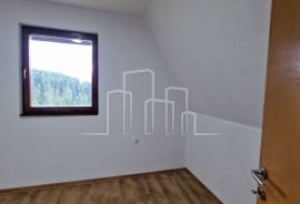 Vikendica renovirana Pale 1200m2 okućnice prodaja, Famiglia