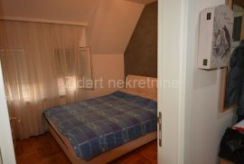 Četvorosoban stan u Batajnici, Zemun, Appartement